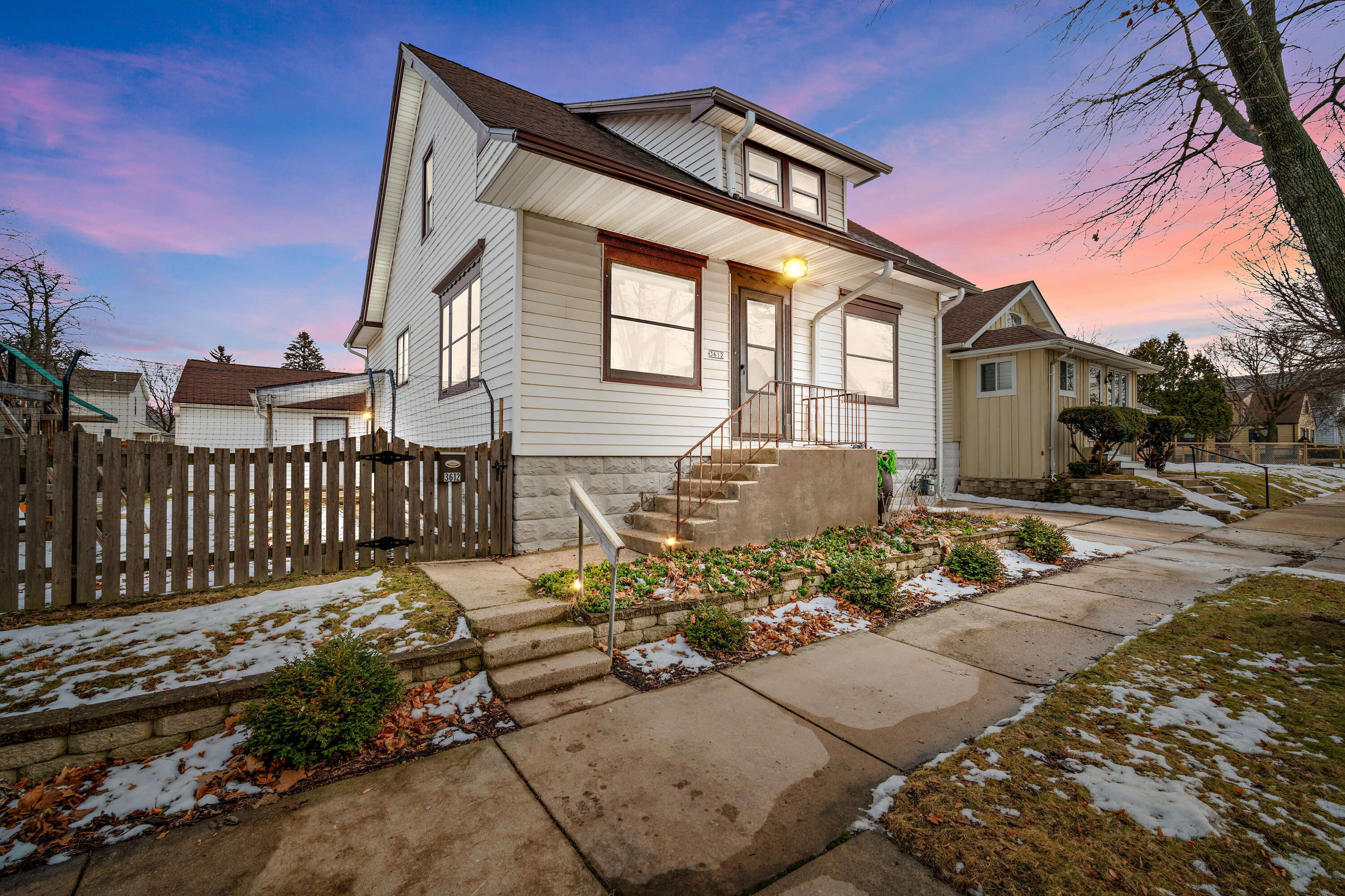 Property Photo: 3612 S Alabama Ave WI 53235