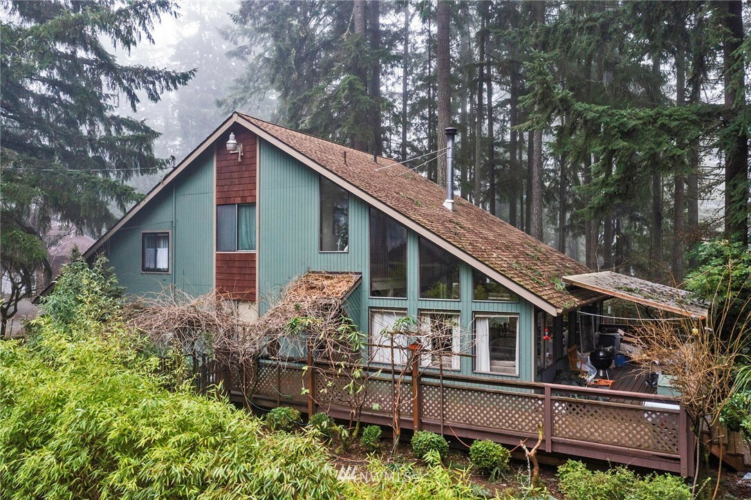 Property Photo:  11608 Hillcrest Drive  WA 98303 