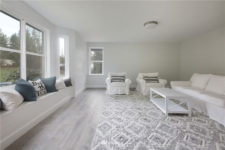 Property Photo: 3710 Scriven Lane WA 98260