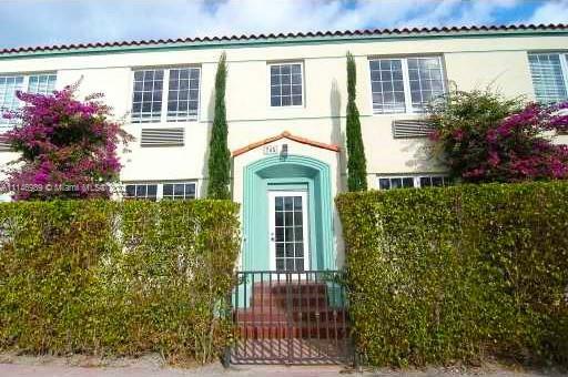 Property Photo:  741 15th St 5  FL 33139 