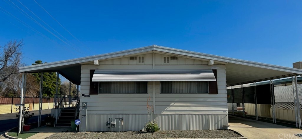 1895 W Devonshire Avenue 126  Hemet CA 92545 photo