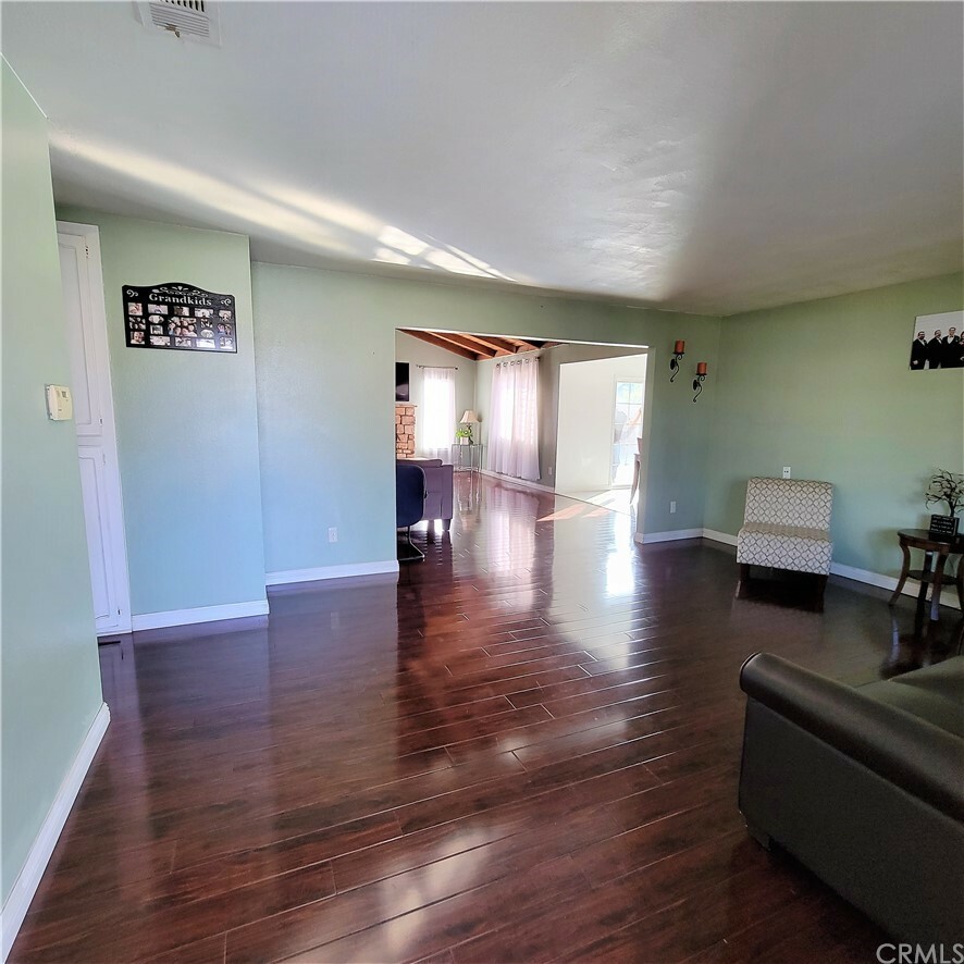 Property Photo:  11837 Calabash Avenue  CA 92337 