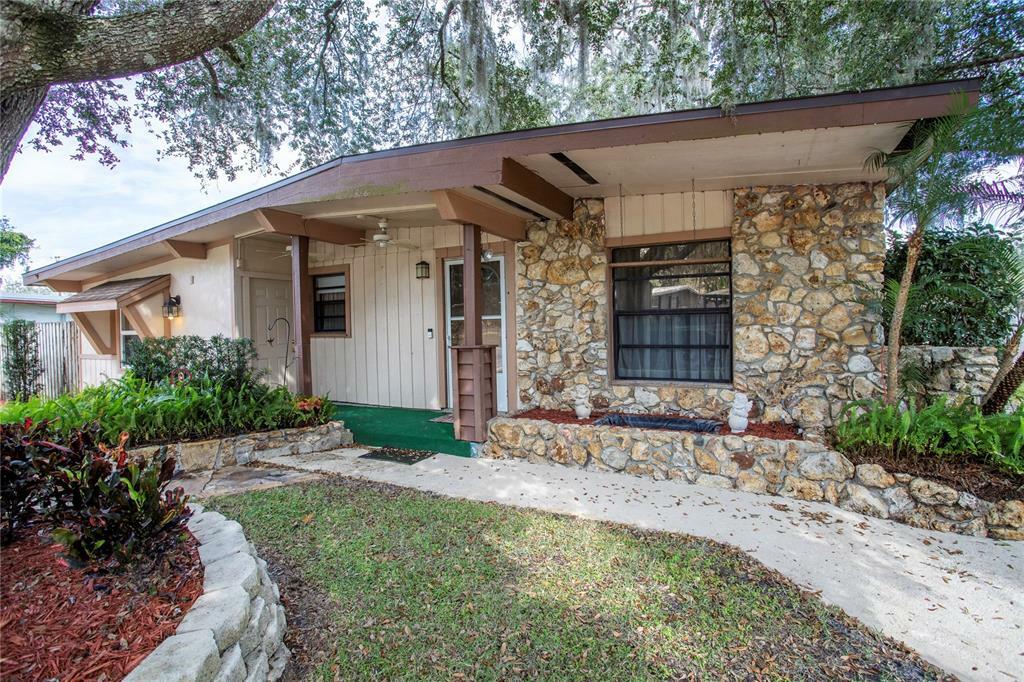 Property Photo:  719 Cherokee Circle  FL 32773 