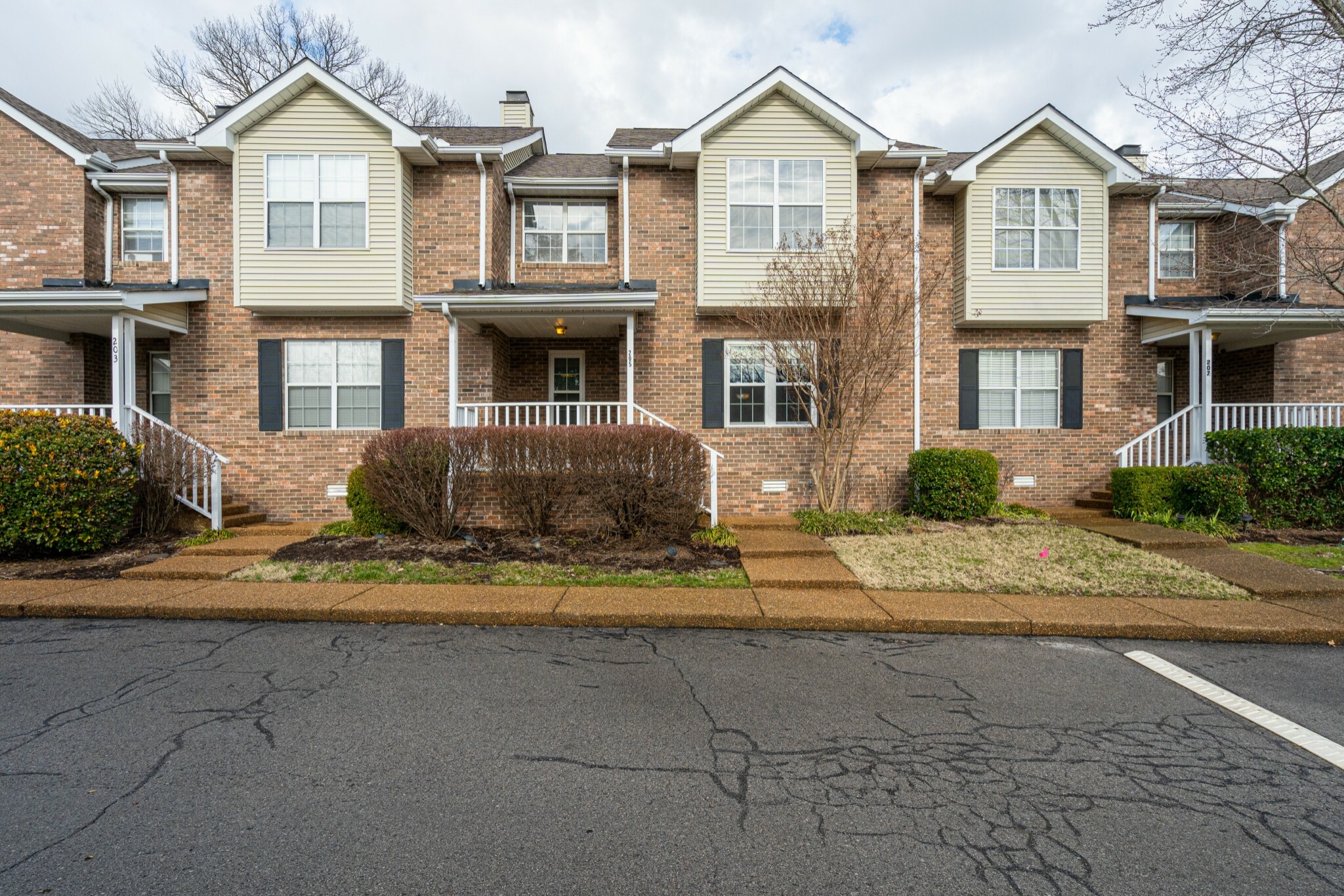 Property Photo:  205 Pepper Ridge Cir  TN 37013 