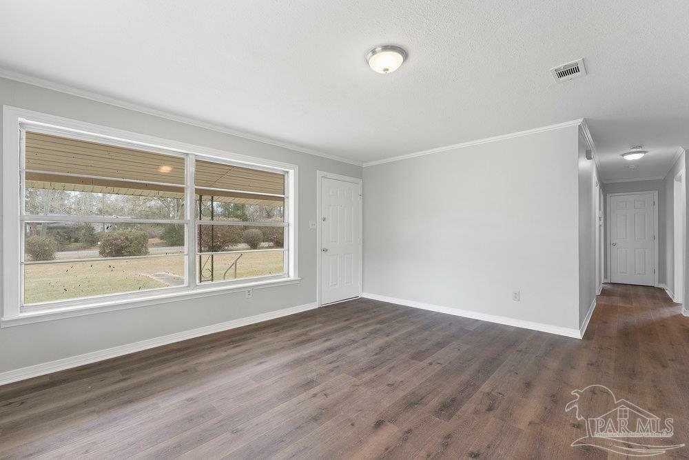 Property Photo:  1469 Old Chemstrand Rd  FL 32533 