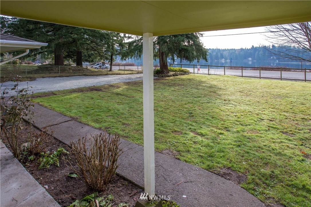 Property Photo:  2209 Lakewood Road  WA 98223 