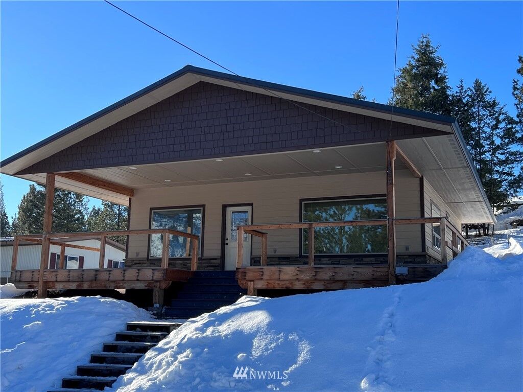 Property Photo:  1054 Lower Madison Street  WA 99166 