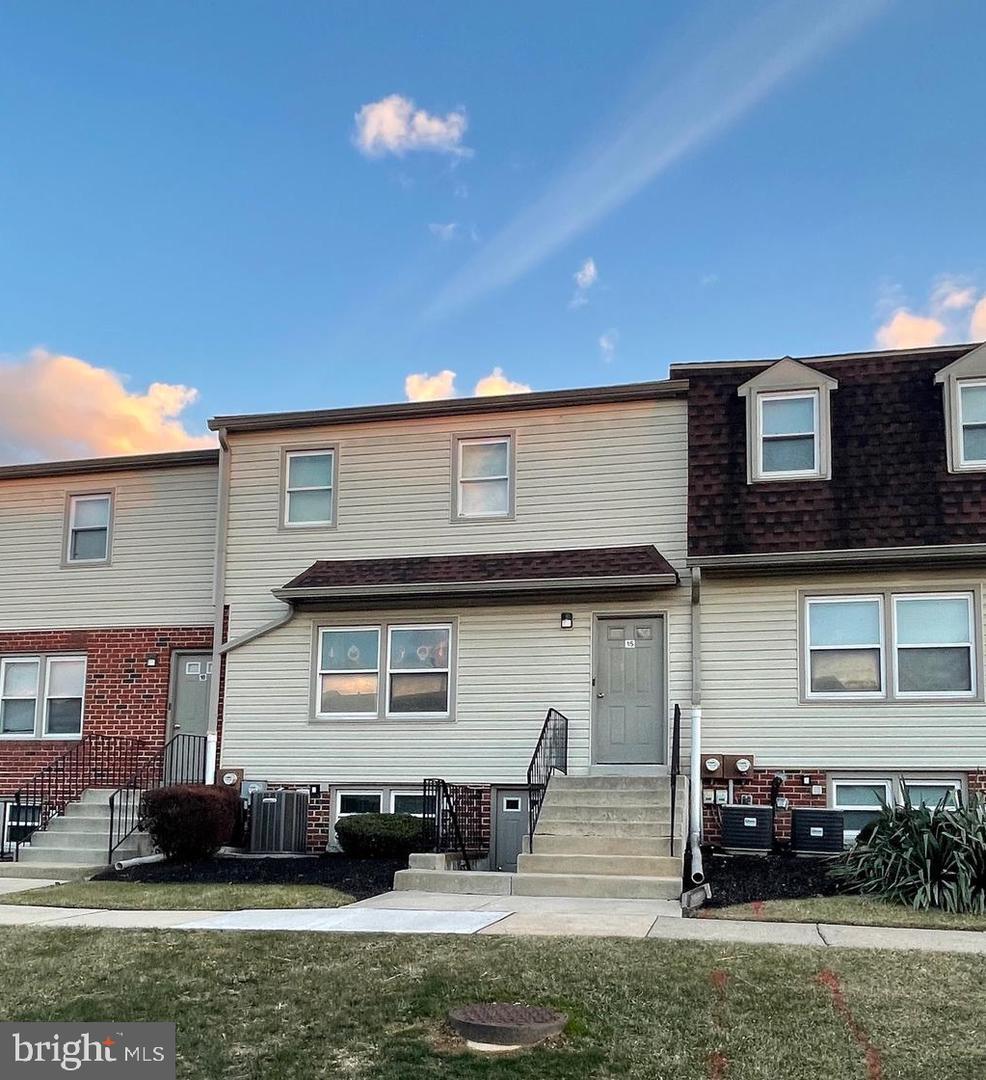 Property Photo: 600 Grant Road PA 19032