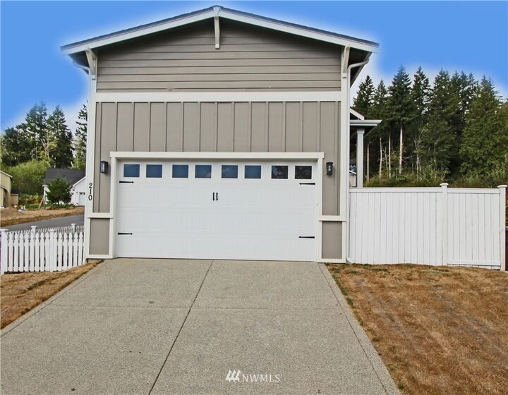 Property Photo:  210 E Cedarland Lane  WA 98524 