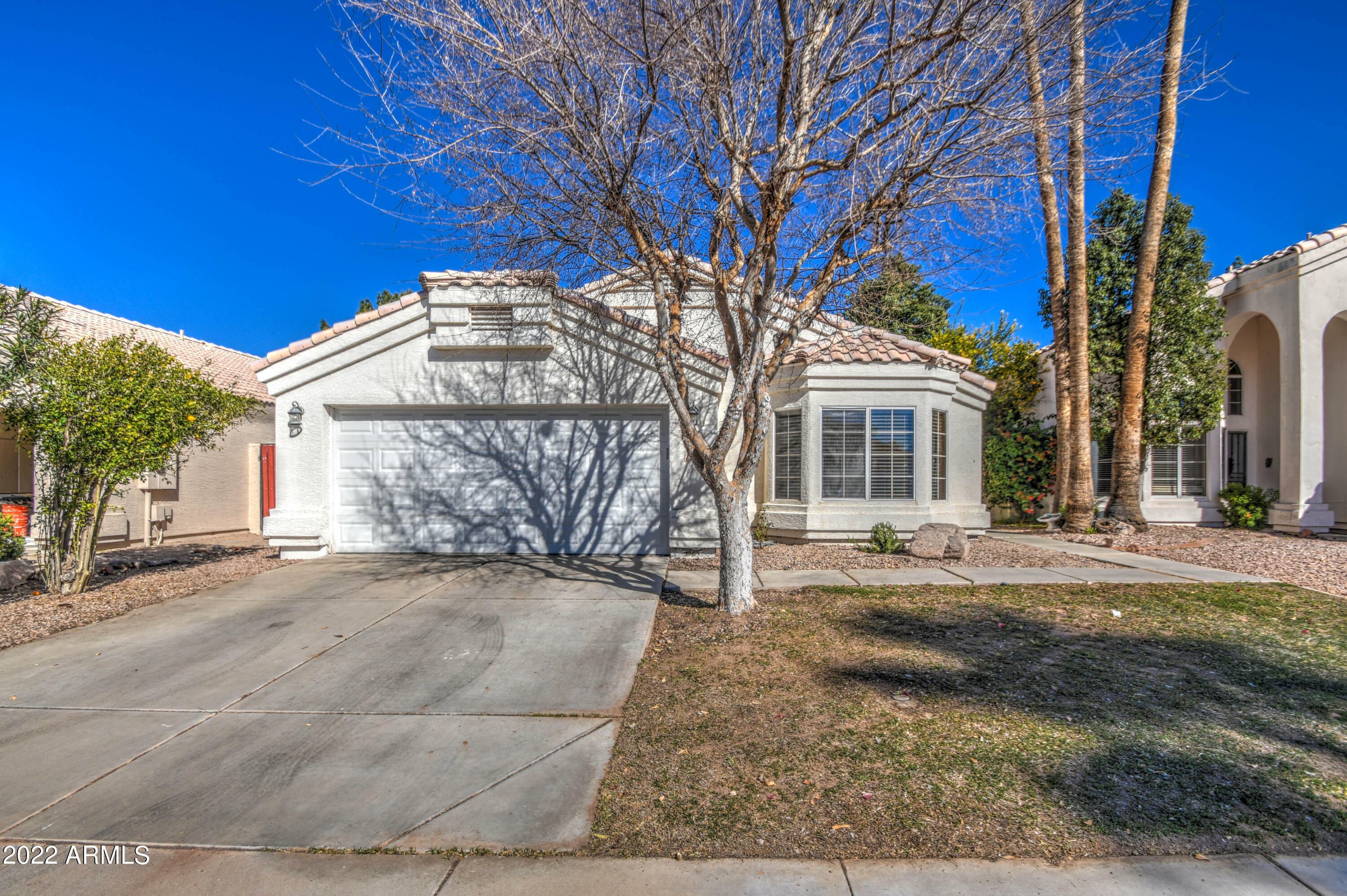 Property Photo:  1706 E Commonwealth Circle  AZ 85225 