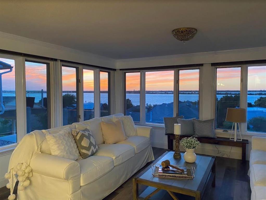 Property Photo: 14 Intrepid Circle TX 75032
