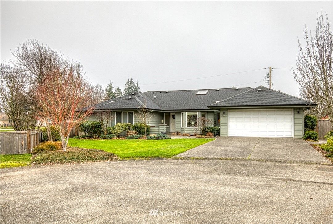 Property Photo:  909 Caldwell Court  WA 98563 