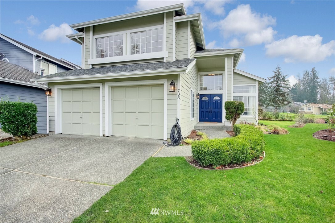 Property Photo:  733 S 32nd Place  WA 98055 