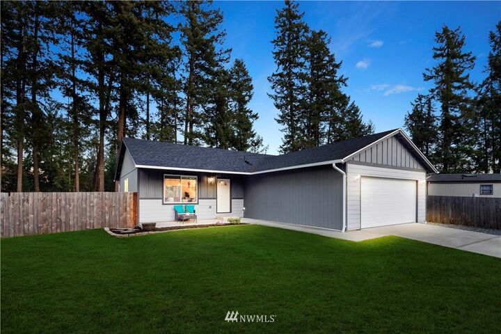 Property Photo:  6914 197th Street E  WA 98387 