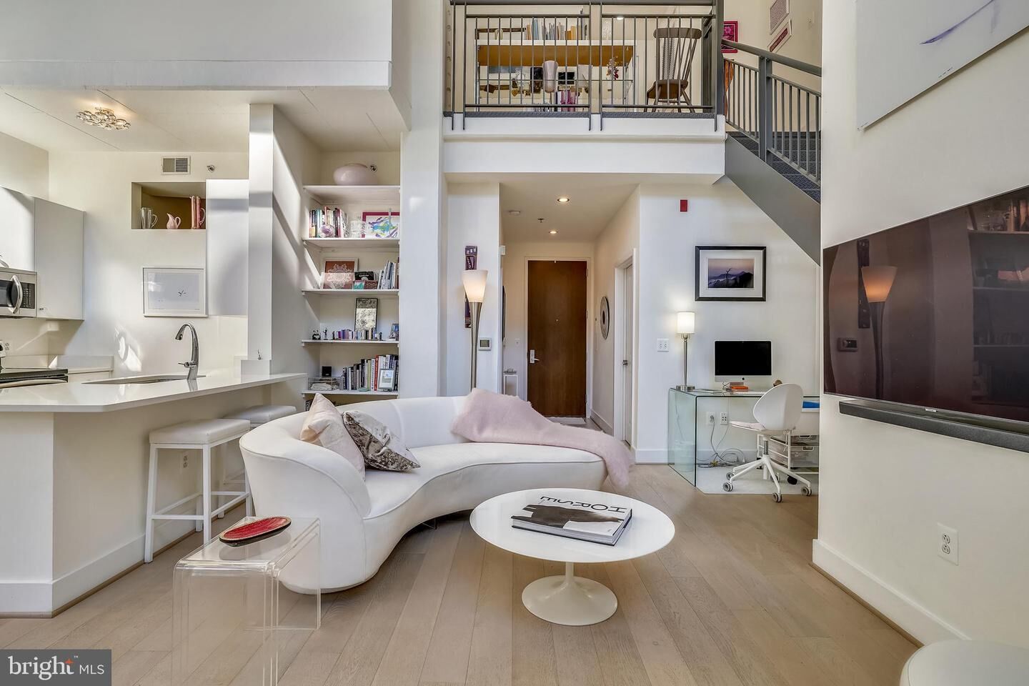 Property Photo:  520 John Carlyle Street 116  VA 22314 