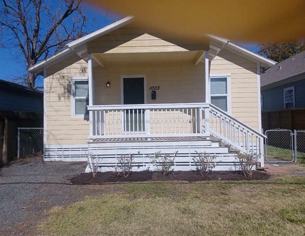 Property Photo:  1003 E 32nd Street  TX 77022 