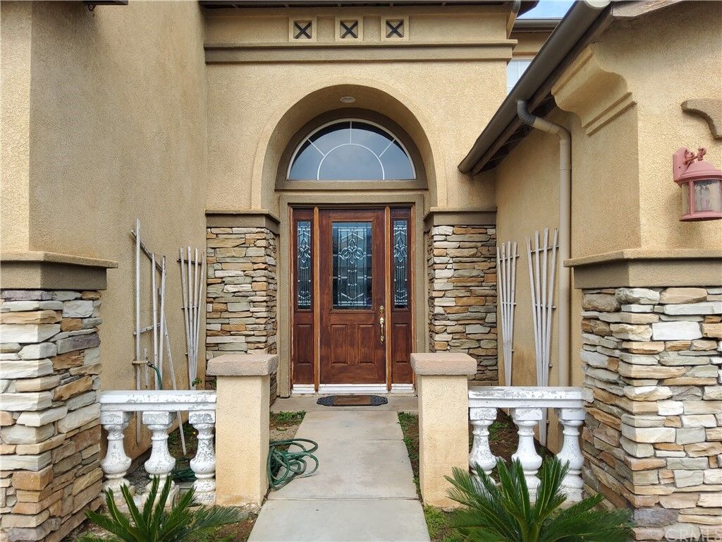 Property Photo:  1135 Dalgety Street  CA 92882 