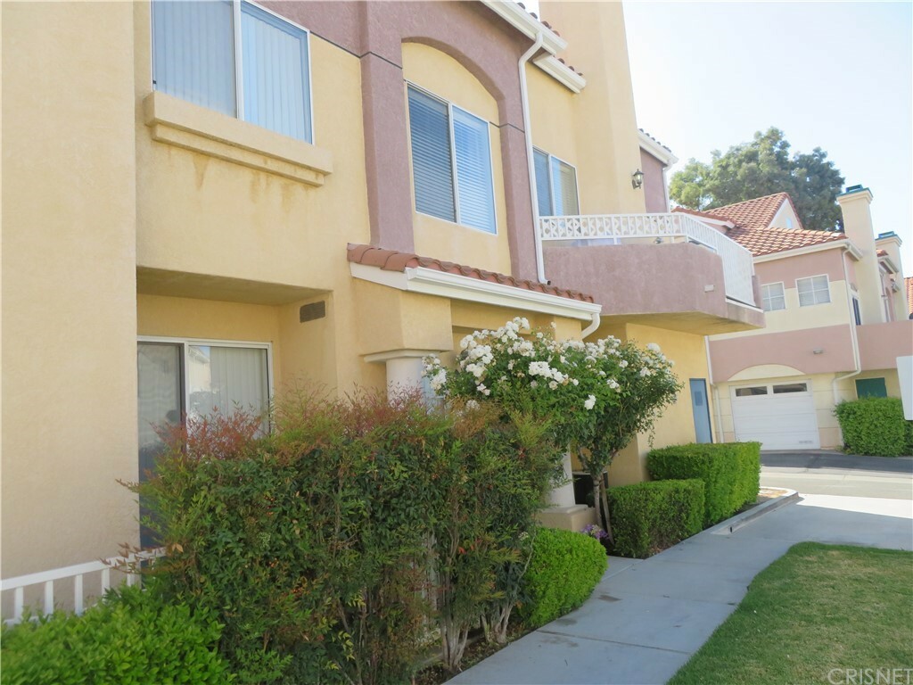 Property Photo:  18130 Flynn Drive 61405  CA 91387 