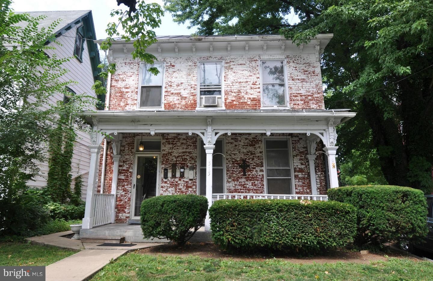 Property Photo: 515 N Loudoun Street 4 VA 22601