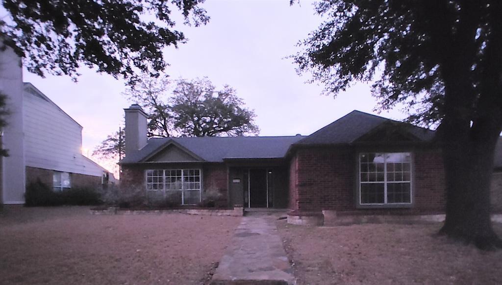 Property Photo: 2213 Country Dell Drive TX 75040