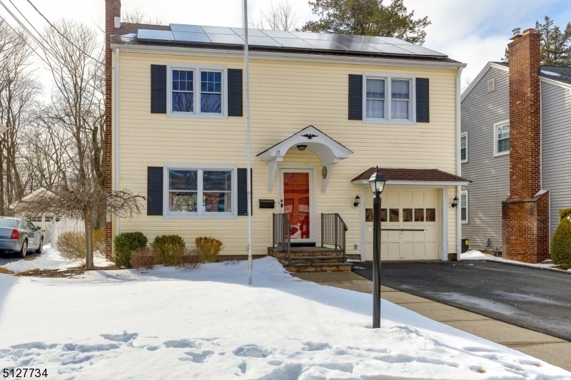 Property Photo:  17 Lanning Rd  NJ 07044 