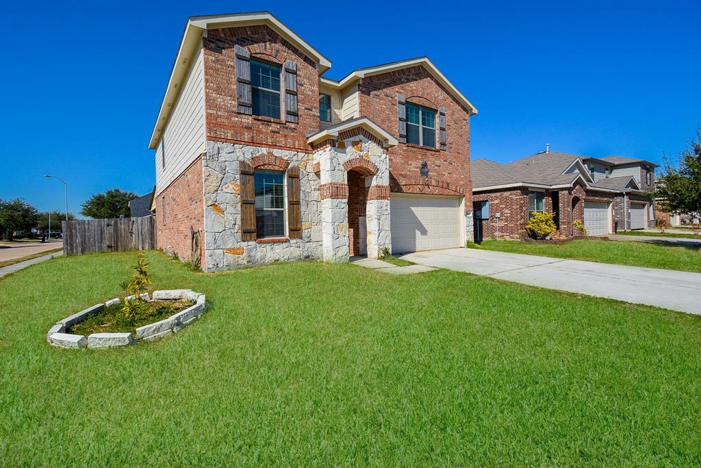 Property Photo: 1903 Brushy Ranch Trl TX 77049