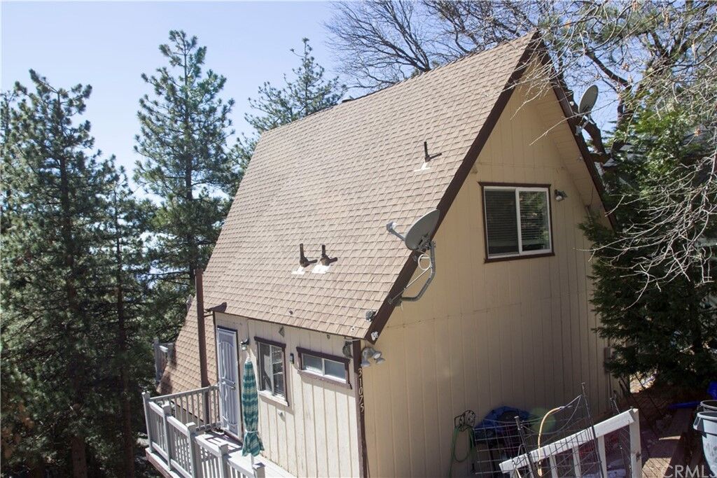 Property Photo: 31075 Summit Drive CA 92382