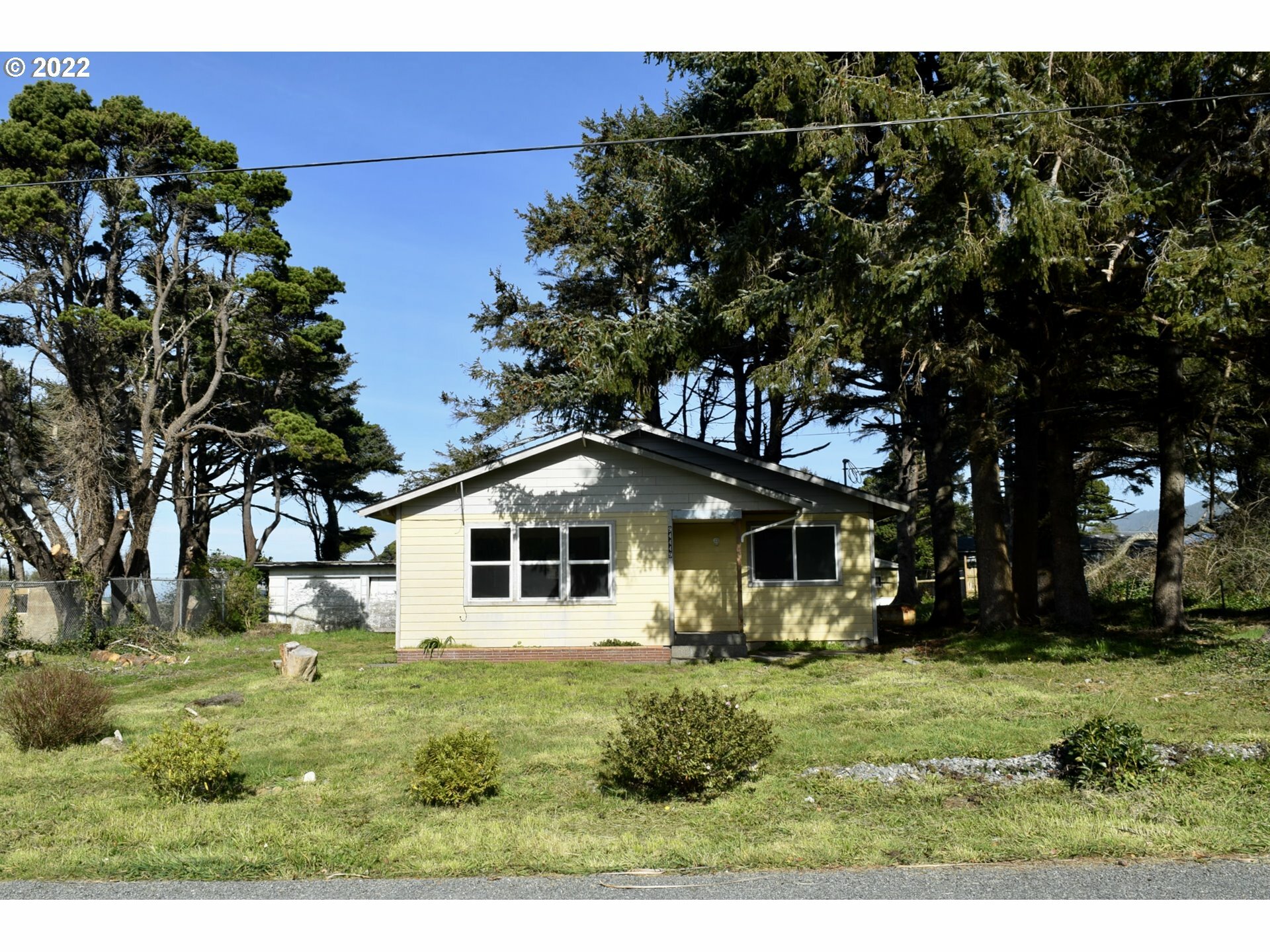 94449 B St  Gold Beach OR 97444 photo