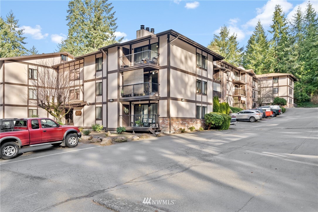 Property Photo: 4601 Grandview Drive W R210 WA 98466