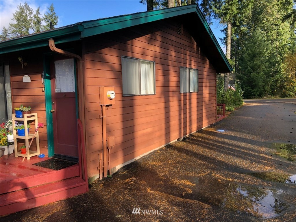 Property Photo:  241 E Fairway Drive  WA 98524 