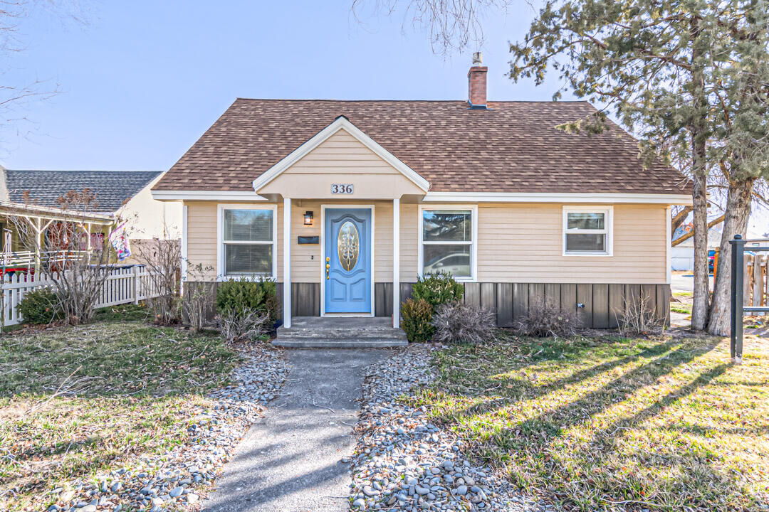 Property Photo: 336 NW 7th Street OR 97756