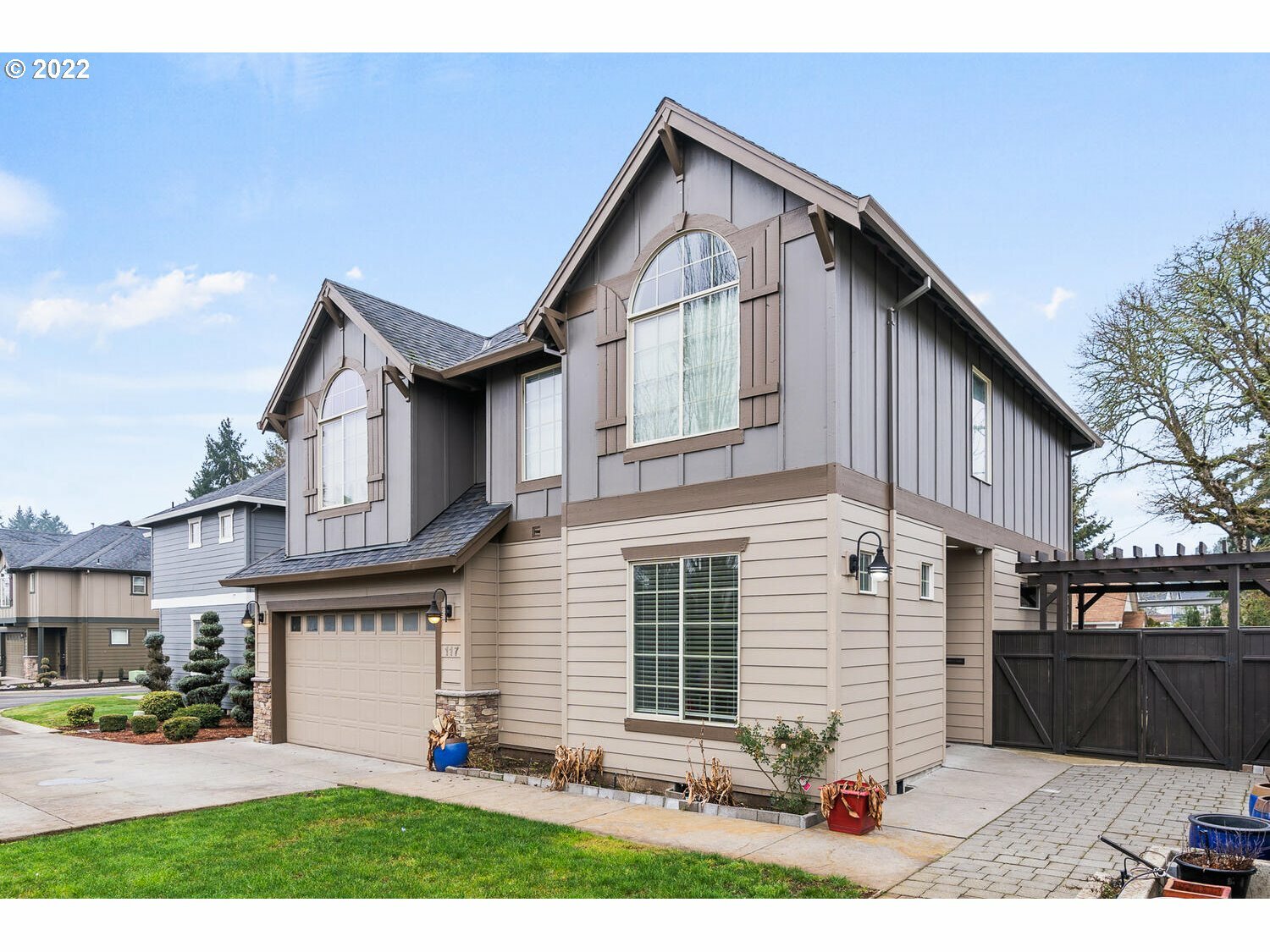 Property Photo: 117 NW Angela St OR 97124