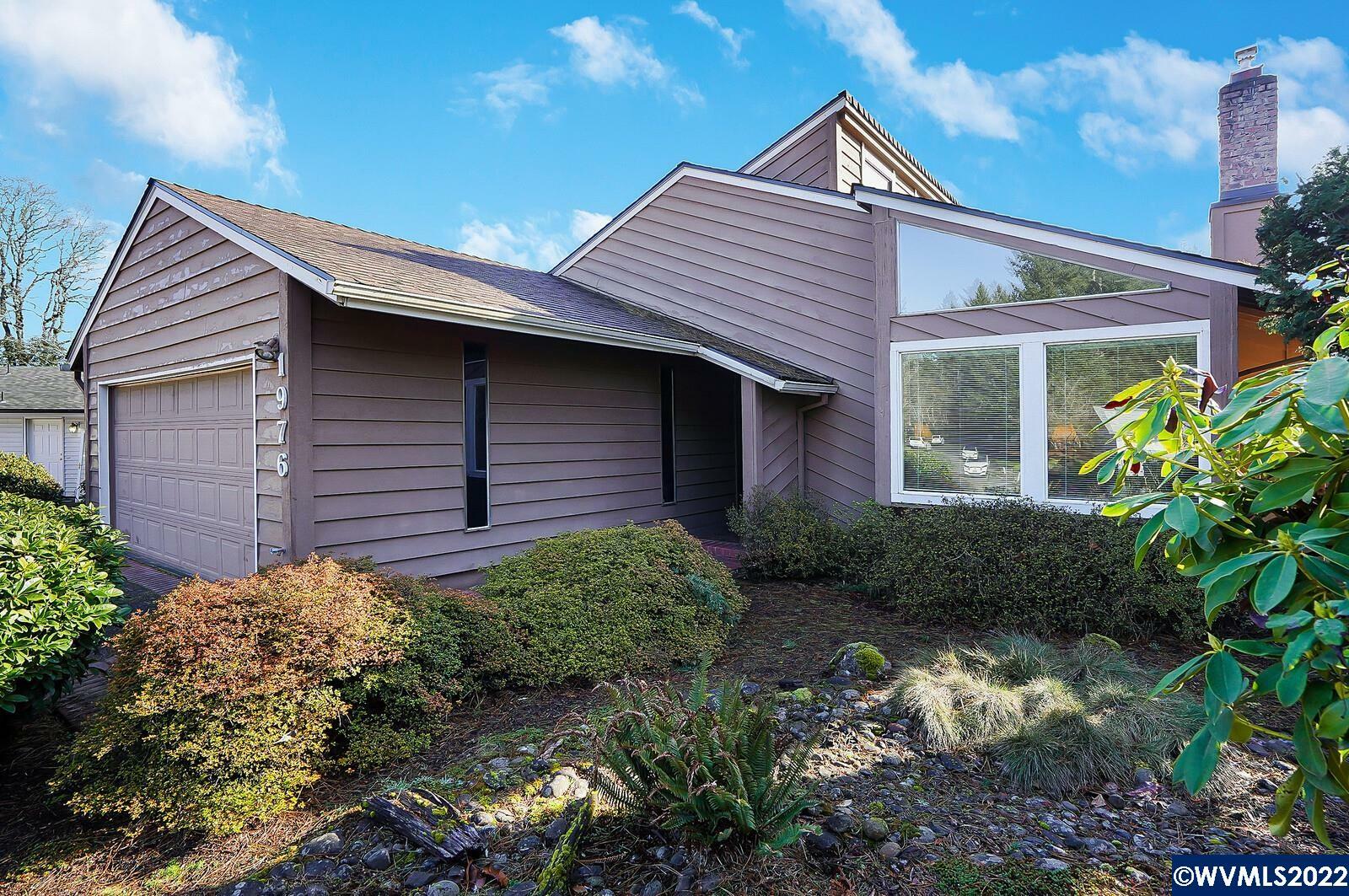 Property Photo: 1976 Reading Ct SE OR 97302