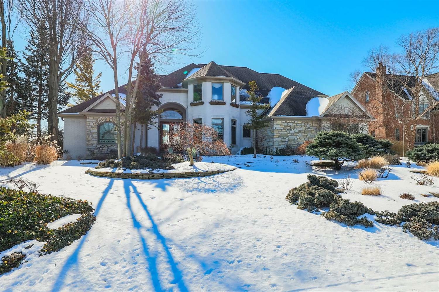 Property Photo: 8275 Cherry Laurel Dr OH 45044
