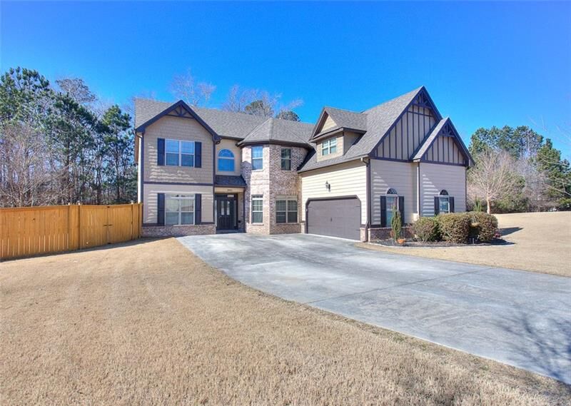 Property Photo: 2681 Bateleur Court GA 30017