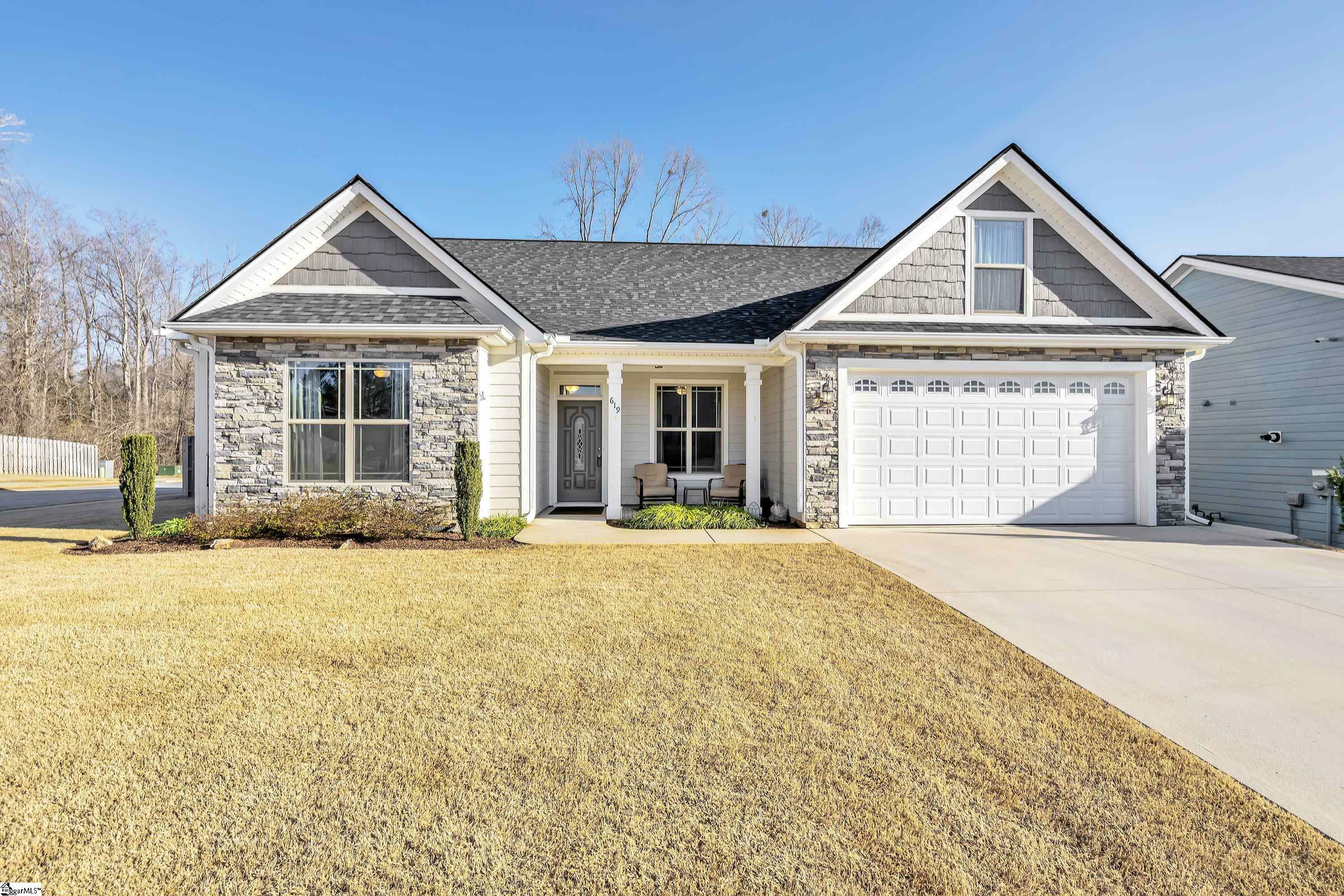 Property Photo:  619 Cub Branch Drive  SC 29301 