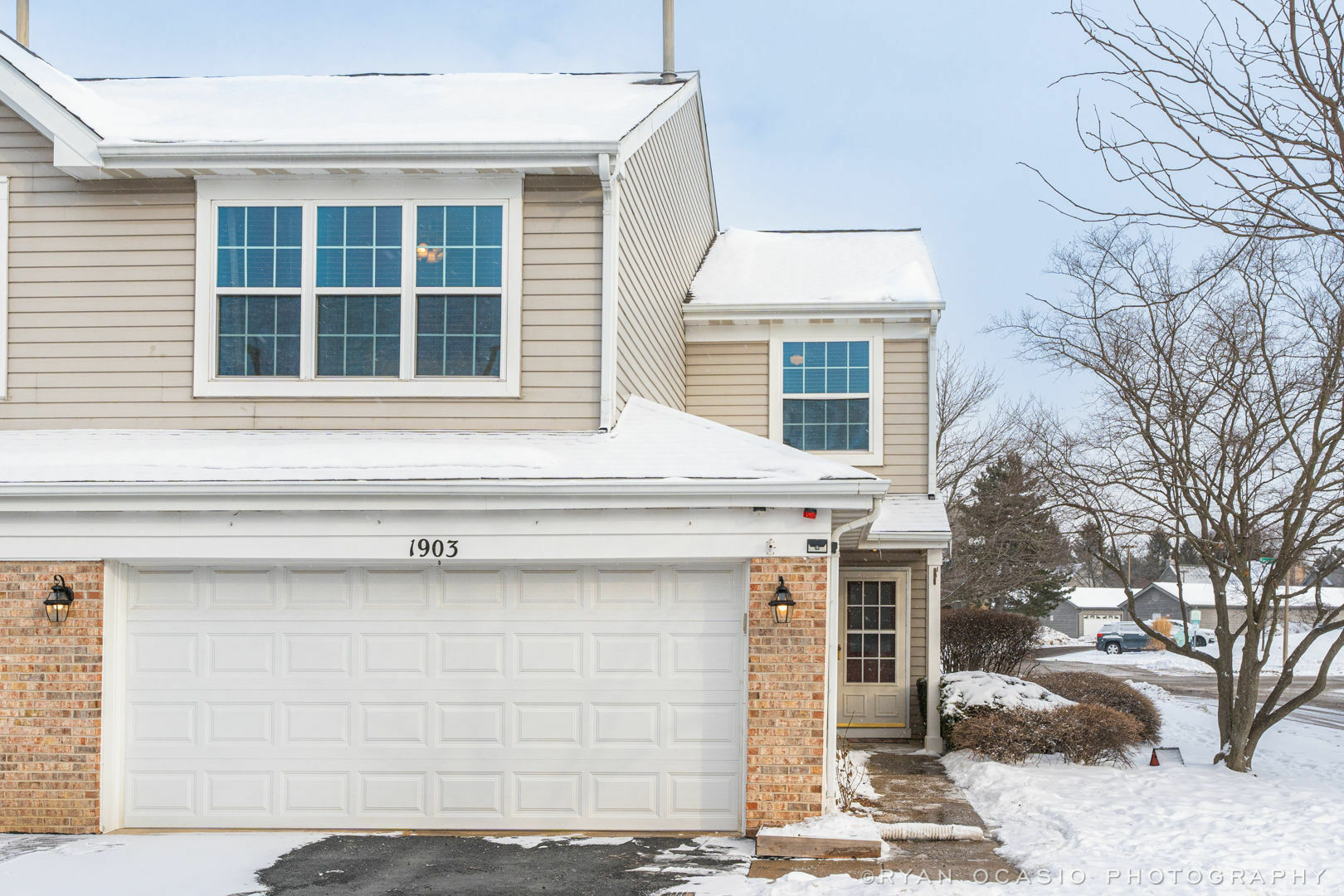 Property Photo:  1903 Town Drive  IL 60565 