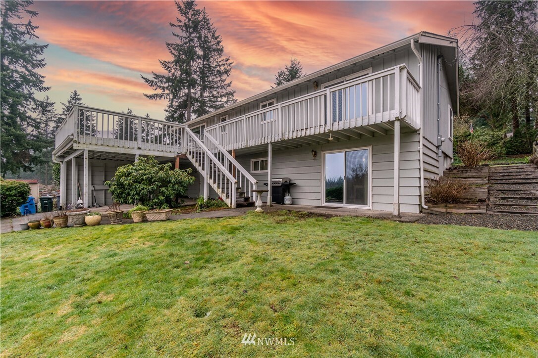 Property Photo:  10209 Sharon Street SW  WA 98498 