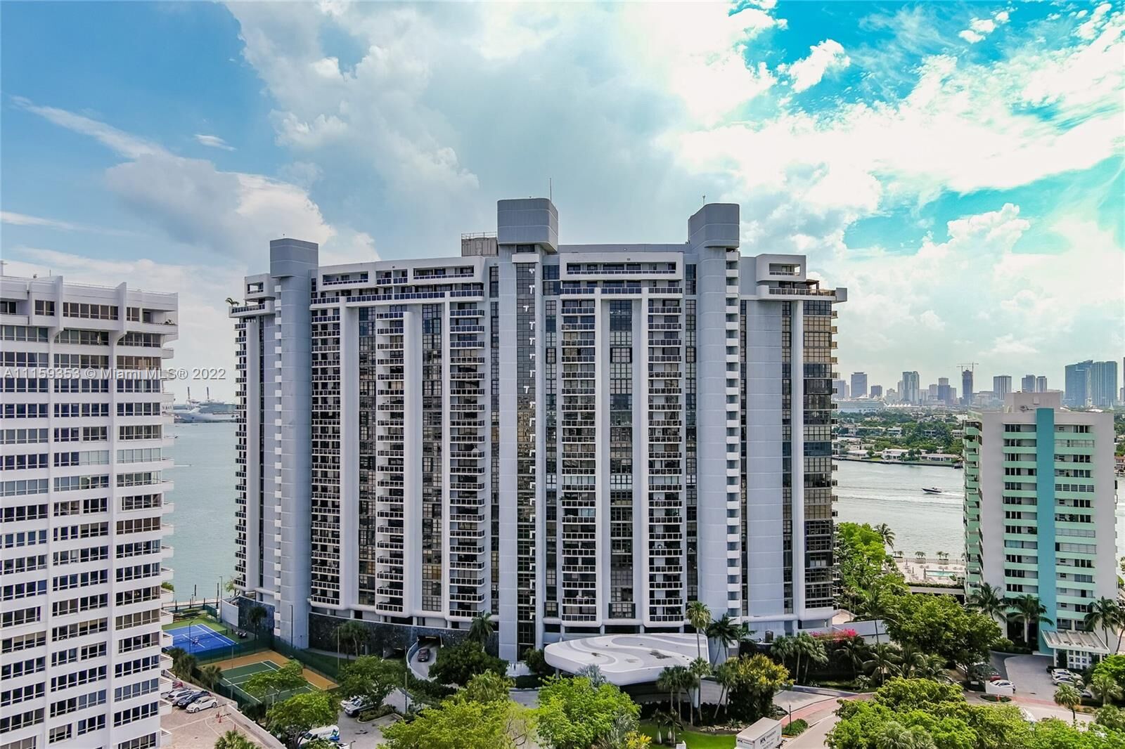 Property Photo:  9 Island Ave 2311  FL 33139 
