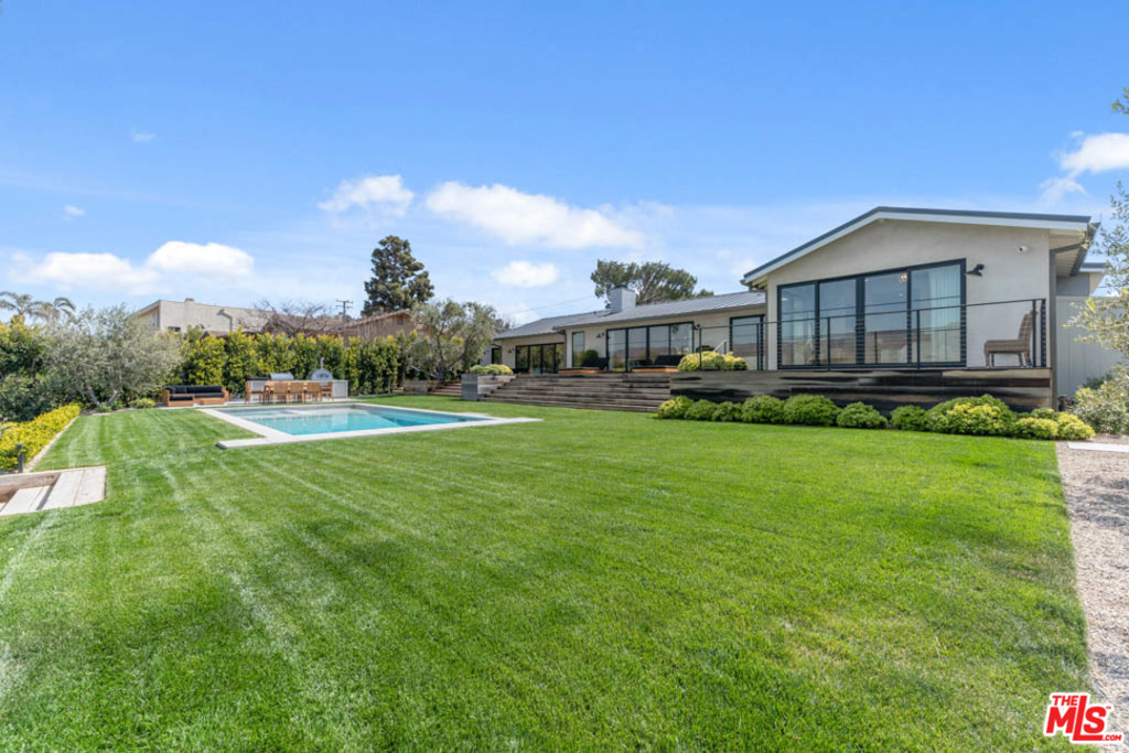 Property Photo:  29351 Bluewater Road  CA 90265 