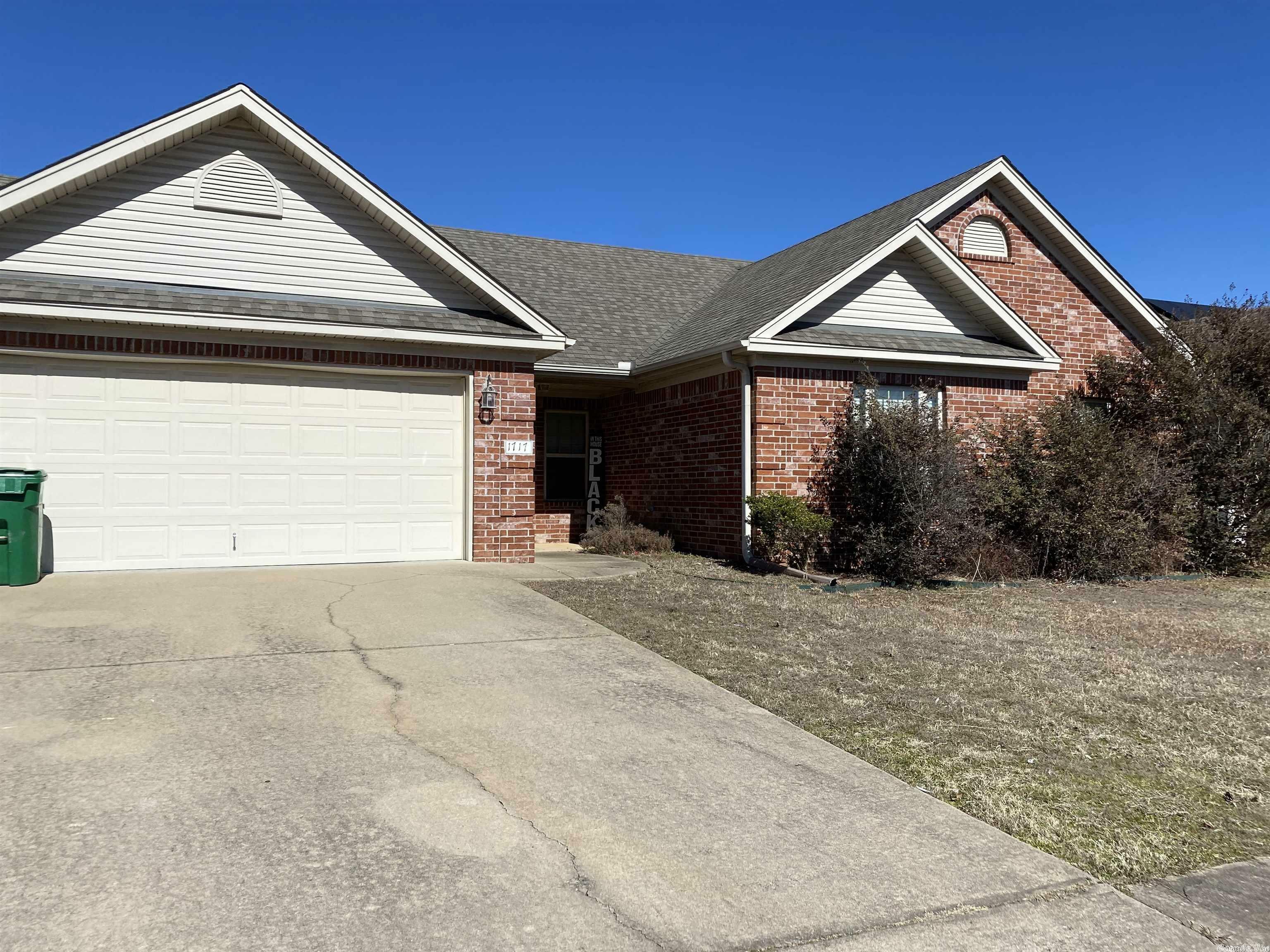 Property Photo:  1717 White Oak Lane  AR 72019 