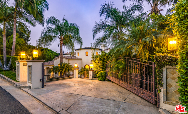 Property Photo: 540 Crestline Dr CA 90049