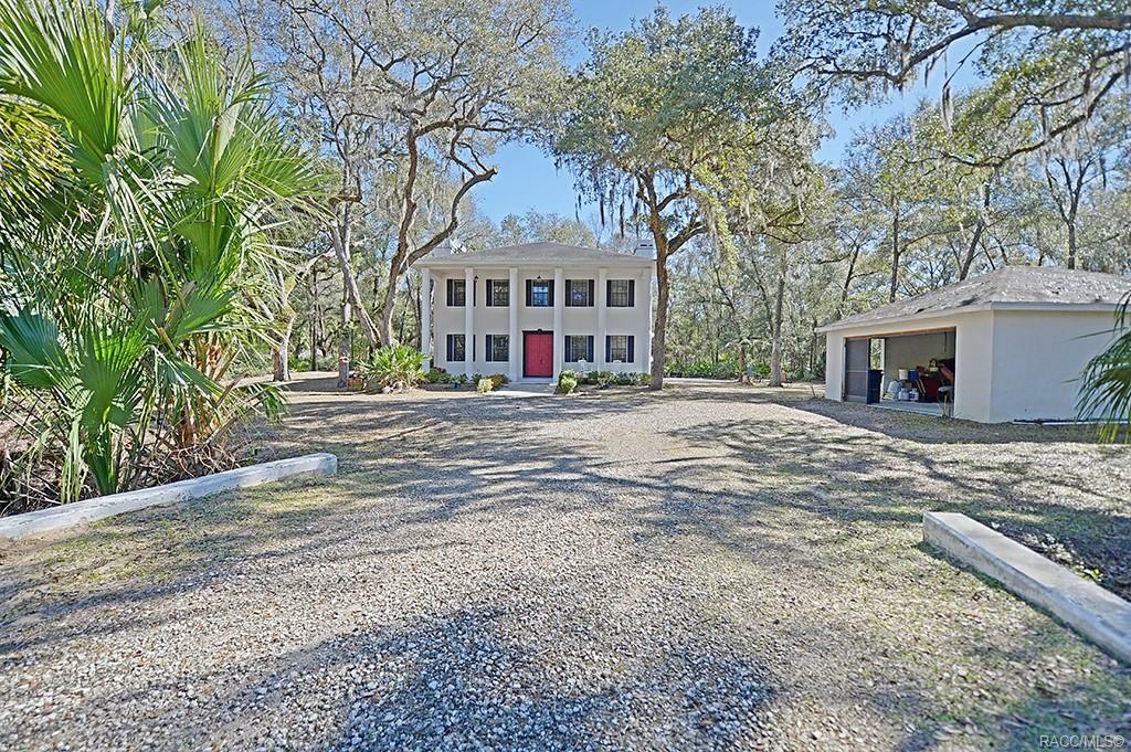 Property Photo:  8563 Maple Avenue  FL 34428 