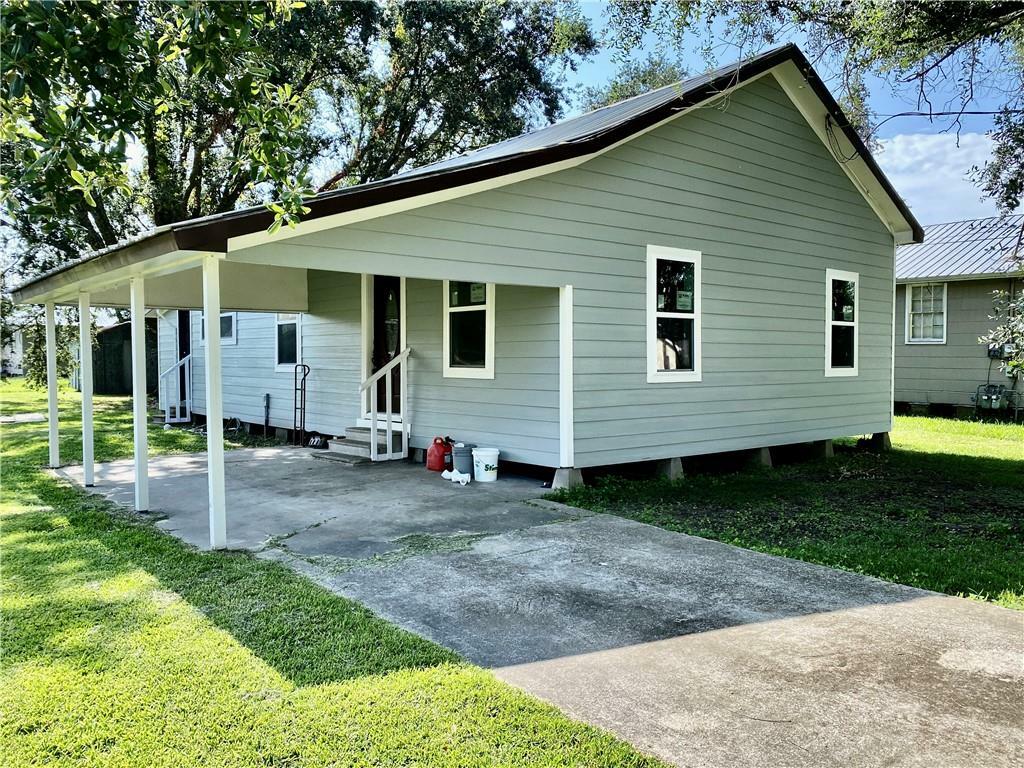 Property Photo:  3825 Debra Lane  LA 70605 