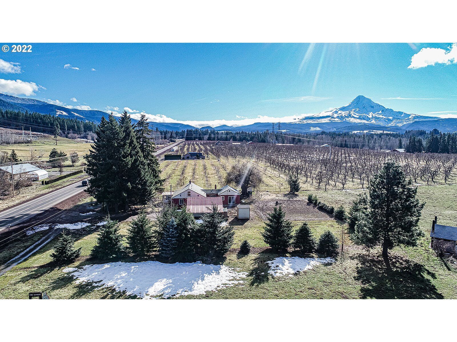 Property Photo: 6790 Hwy 35 OR 97041