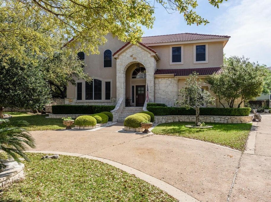 Property Photo:  12 Butterfly Place  TX 78738 