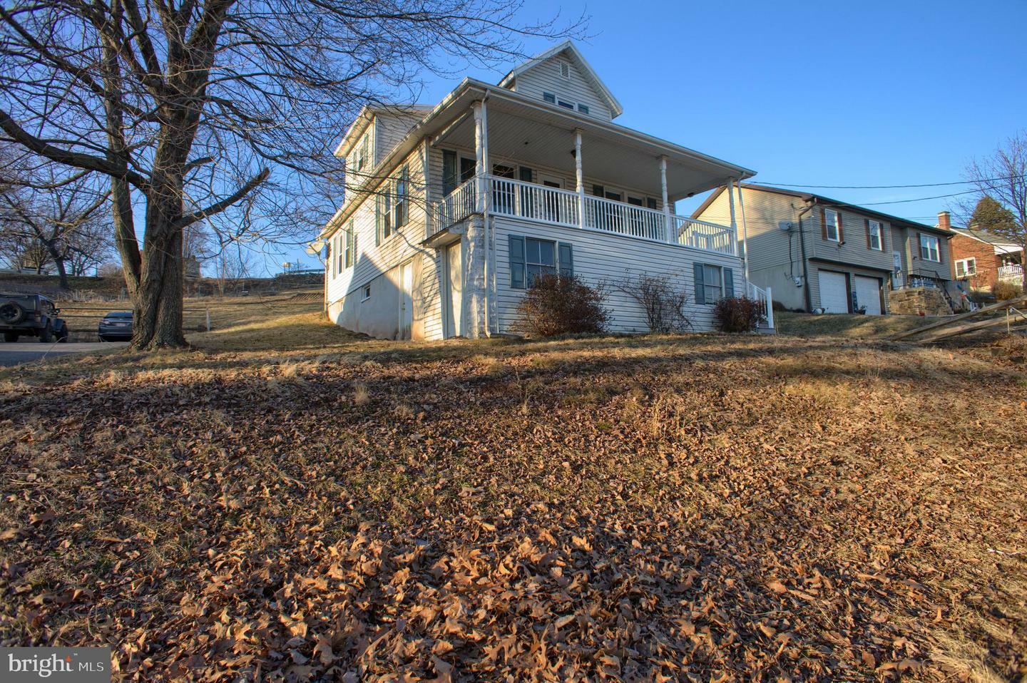 Property Photo:  107 Kings Highway  PA 17053 