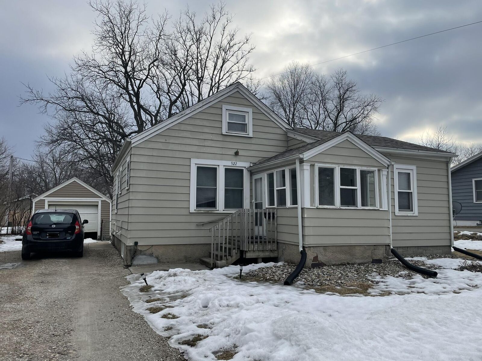 Property Photo:  922 6th Street  IA 50010 