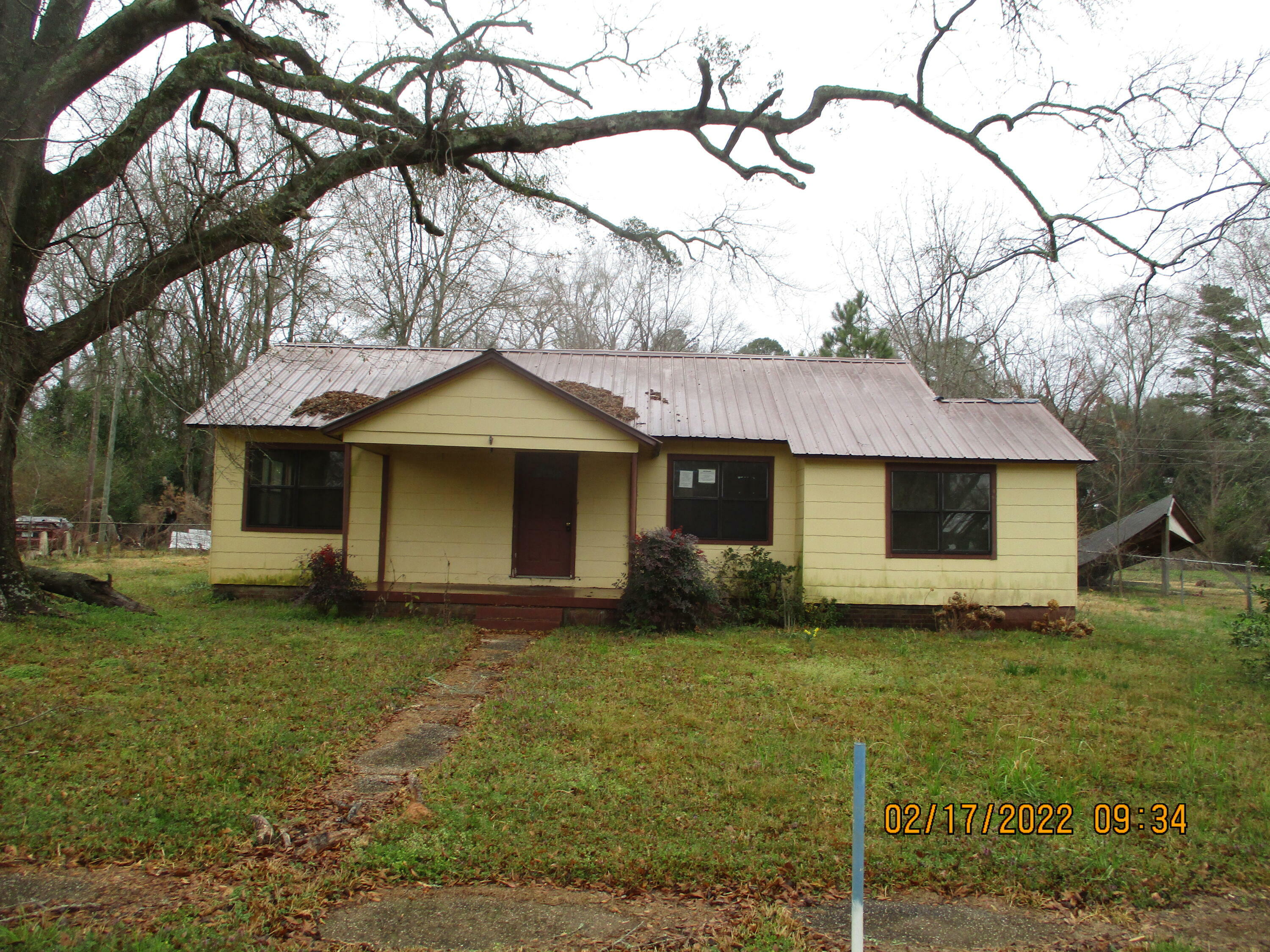 Property Photo:  3283 Co Rd 8  MS 39439 
