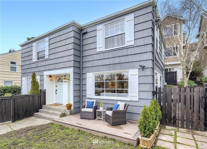 3022 31st Avenue W A  Seattle WA 98199 photo